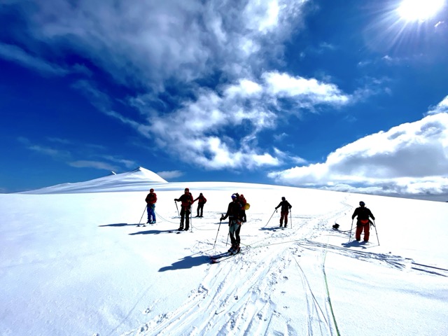 Yfir Tindfjöll. Fjallaskíði - Image 2