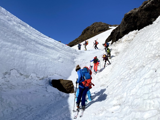 Yfir Tindfjöll. Fjallaskíði - Image 6